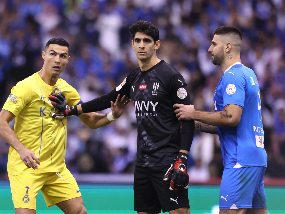 Cristiano Ronaldo, Yassine Bounou, Aleksandar Mitrović
