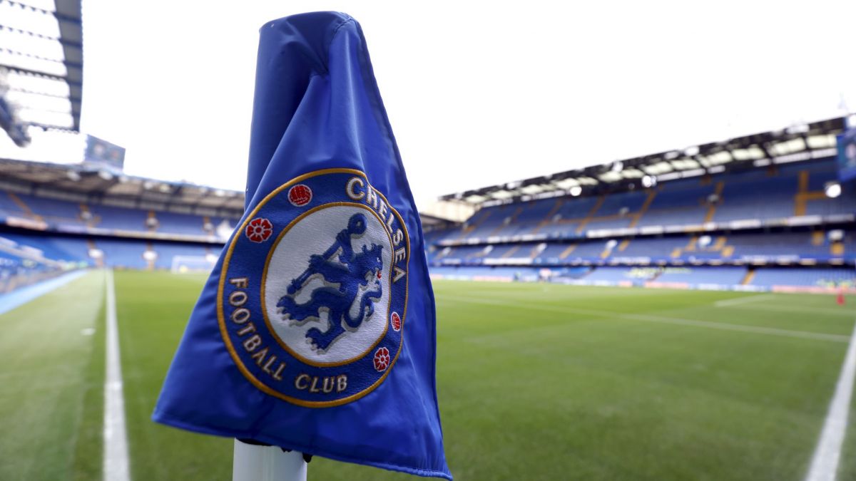 A picture of a corner flag at Stamford Bridge, home of Chelsea Football Club.