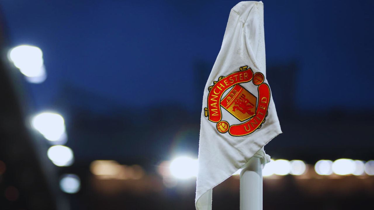 Manchester United corner flag