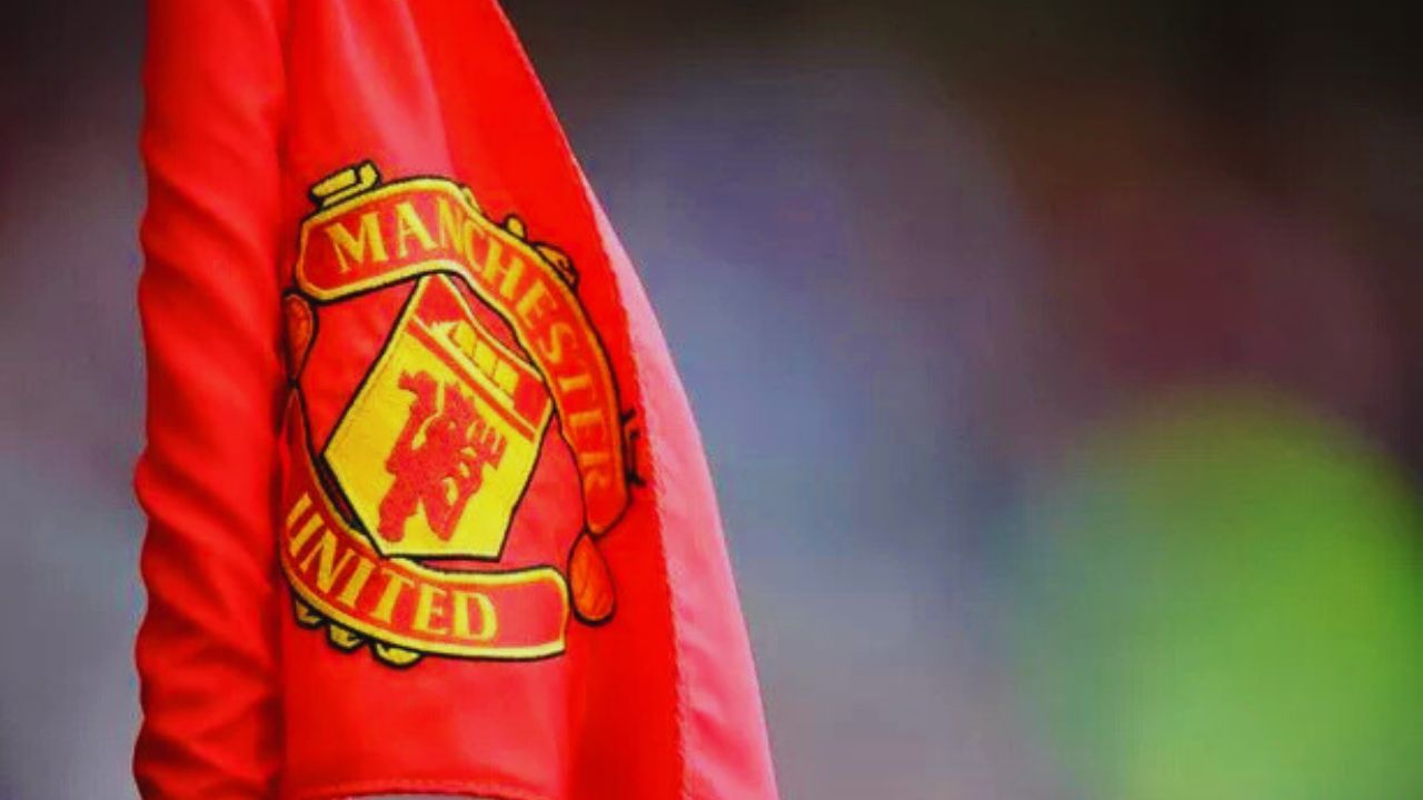 Manchester United corner flag